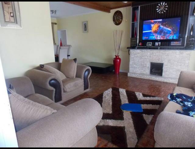 3 BEDROOM PROPERTY TO RENT IN MEYERTON CENTRAL